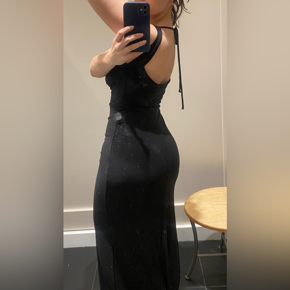 Elegant Black Sparkly Dress - Picture 2 of 3